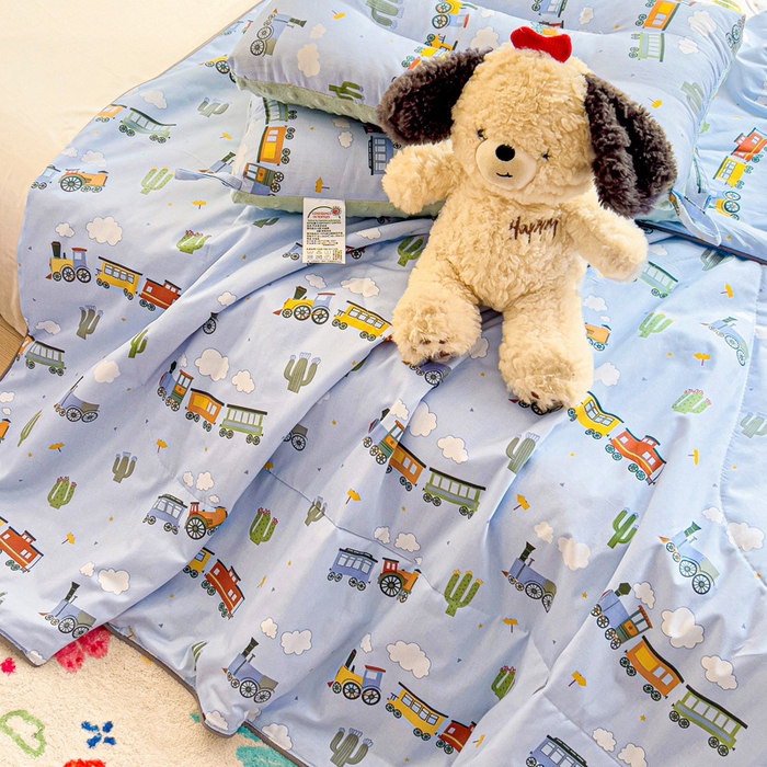 91家纺网 家纺一手货源 找家纺 十九色 2026新款宝宝幼儿园小被子儿童夏凉被夏季夏被空调被 小火车