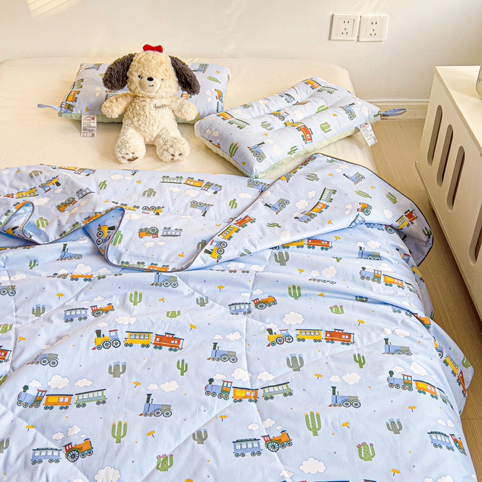 91家纺网 家纺一手货源 找家纺 十九色 2026新款宝宝幼儿园小被子儿童夏凉被夏季夏被空调被 小火车