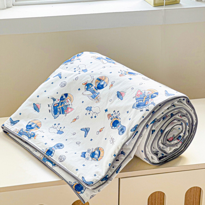 91家纺网 家纺一手货源 找家纺 十九色 2026新款宝宝幼儿园小被子儿童夏凉被夏季夏被空调被 星际旅行