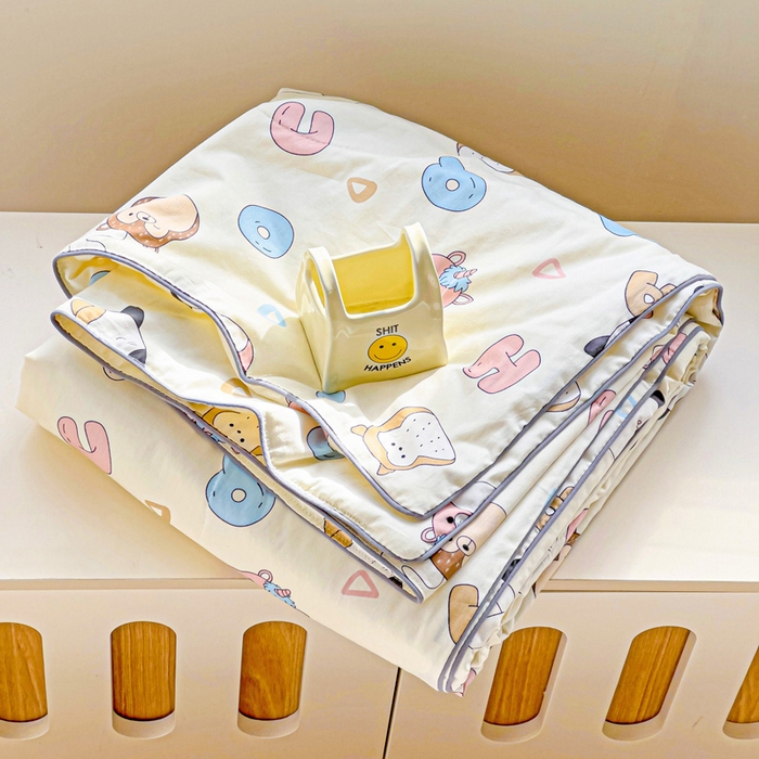 91家纺网 家纺一手货源 找家纺 十九色 2026新款宝宝幼儿园小被子儿童夏凉被夏季夏被空调被 字母乐园