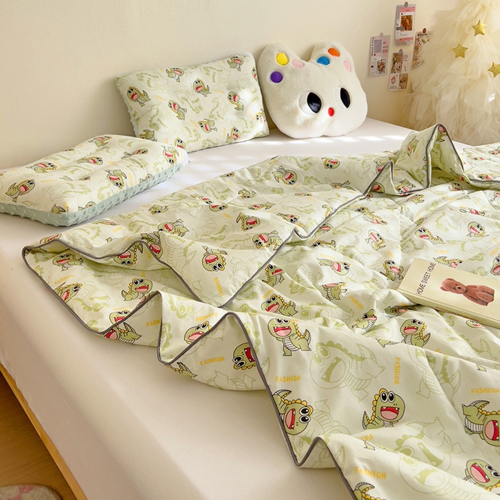 91家纺网 家纺一手货源 找家纺 十九色 2026新款宝宝幼儿园小被子儿童夏凉被夏季夏被空调被 绿恐龙