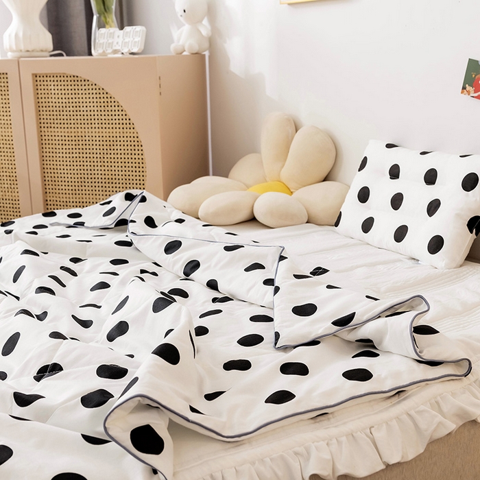 91家纺网 家纺一手货源 找家纺 十九色 2026新款宝宝幼儿园小被子儿童夏凉被夏季夏被空调被 波点