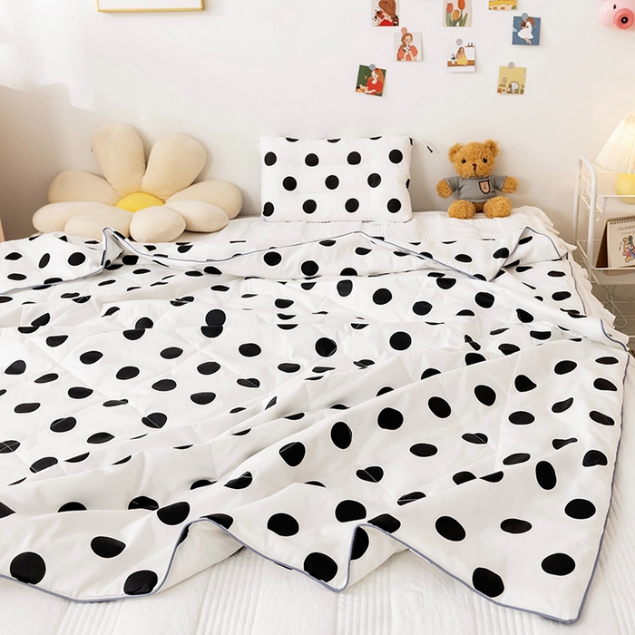 91家纺网 家纺一手货源 找家纺 十九色 2026新款宝宝幼儿园小被子儿童夏凉被夏季夏被空调被 波点