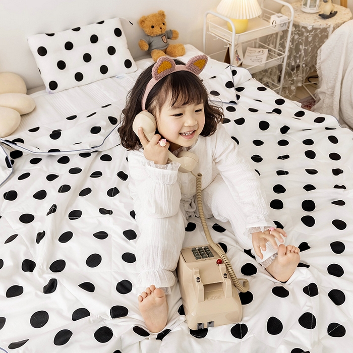 91家纺网 家纺一手货源 找家纺 十九色 2026新款宝宝幼儿园小被子儿童夏凉被夏季夏被空调被 波点