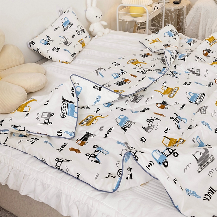 91家纺网 家纺一手货源 找家纺 十九色 2026新款宝宝幼儿园小被子儿童夏凉被夏季夏被空调被 工程车