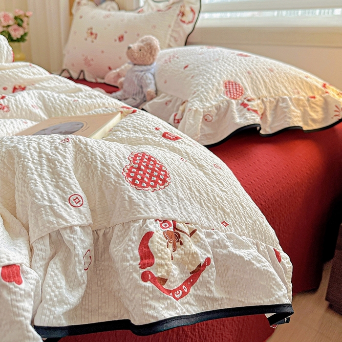 91家纺网 家纺一手货源 找家纺 芯贝儿 2026新品加厚法式泡芙棉水洗棉云感皱皱双层纱花边四件套 马上有钱