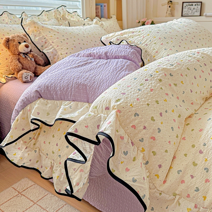 91家纺网 家纺一手货源 找家纺 芯贝儿 2026新品加厚法式泡芙棉水洗棉云感皱皱双层纱花边四件套 彩色爱心