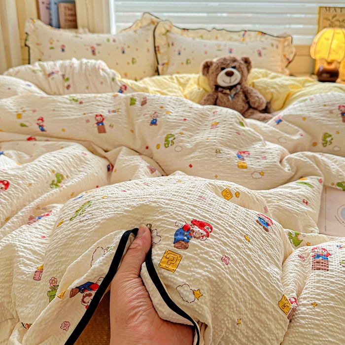 91家纺网 家纺一手货源 找家纺 芯贝儿 2026新品加厚法式泡芙棉水洗棉云感皱皱双层纱花边四件套 超级玛丽