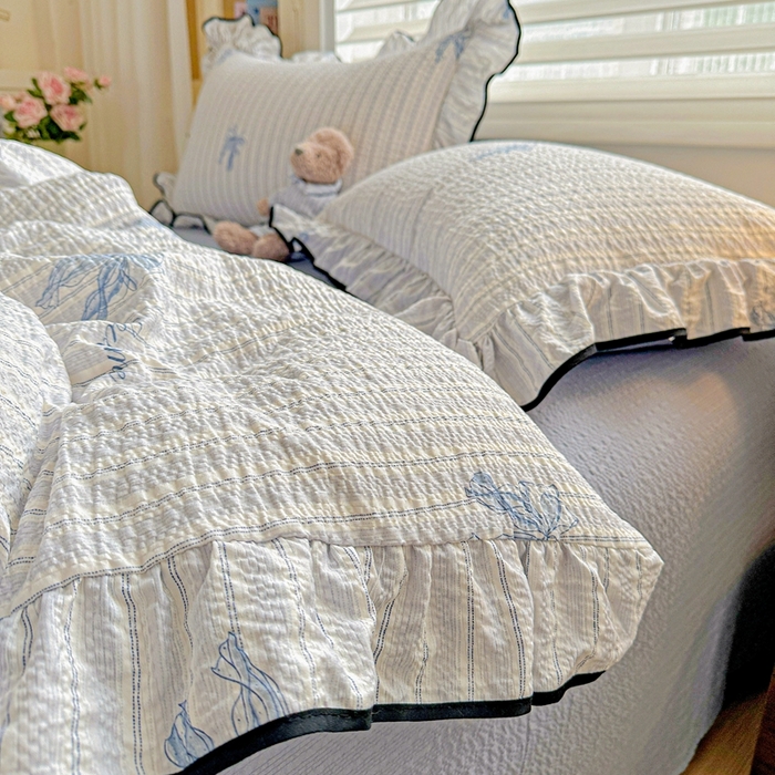 91家纺网 家纺一手货源 找家纺 芯贝儿 2026新品加厚法式泡芙棉水洗棉云感皱皱双层纱花边四件套 蝶梦