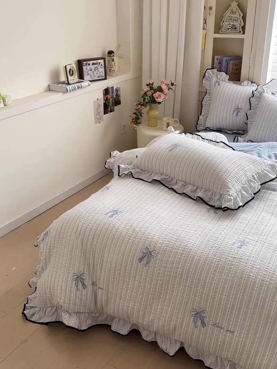 91家纺网 家纺一手货源 找家纺 芯贝儿 2026新品加厚法式泡芙棉水洗棉云感皱皱双层纱花边四件套 蝶梦