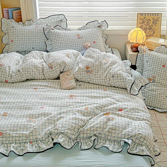 91家纺网 家纺一手货源 找家纺 芯贝儿 2026新品加厚法式泡芙棉水洗棉云感皱皱双层纱花边四件套 快乐小熊