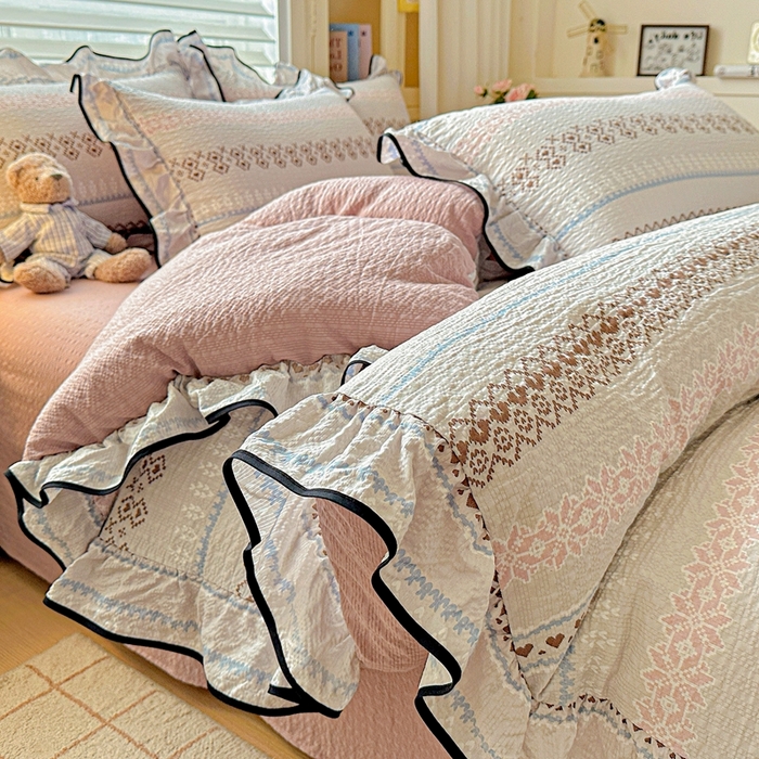 91家纺网 家纺一手货源 找家纺 芯贝儿 2026新品加厚法式泡芙棉水洗棉云感皱皱双层纱花边四件套 蓝调