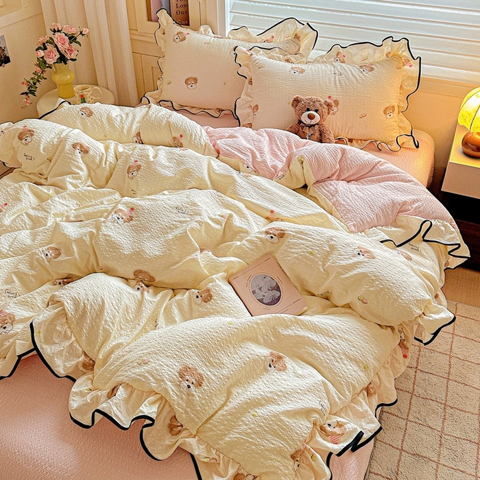 91家纺网 家纺一手货源 找家纺 芯贝儿 2026新品加厚法式泡芙棉水洗棉云感皱皱双层纱花边四件套 萌宠