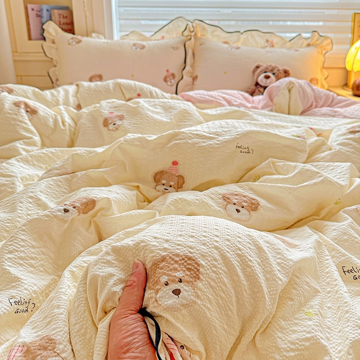 91家纺网 家纺一手货源 找家纺 芯贝儿 2026新品加厚法式泡芙棉水洗棉云感皱皱双层纱花边四件套 萌宠