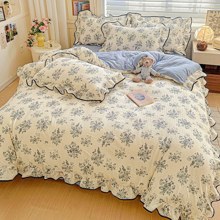 91家纺网 家纺一手货源 找家纺 芯贝儿 2026新品加厚法式泡芙棉水洗棉云感皱皱双层纱花边四件套 青花