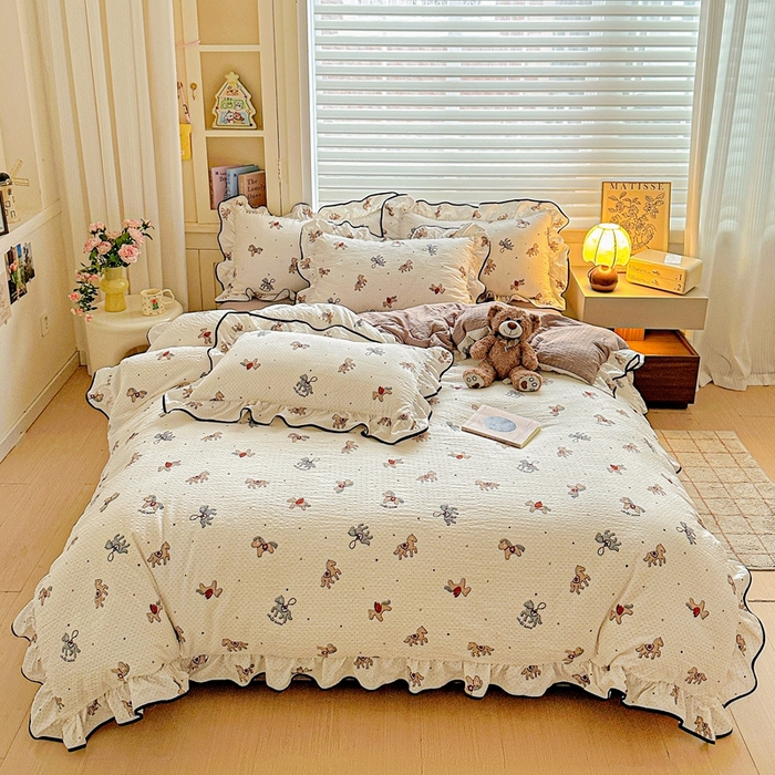 91家纺网 家纺一手货源 找家纺 芯贝儿 2026新品加厚法式泡芙棉水洗棉云感皱皱双层纱花边四件套 小飞马