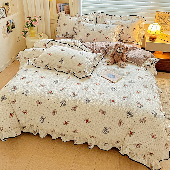 91家纺网 家纺一手货源 找家纺 芯贝儿 2026新品加厚法式泡芙棉水洗棉云感皱皱双层纱花边四件套 小飞马