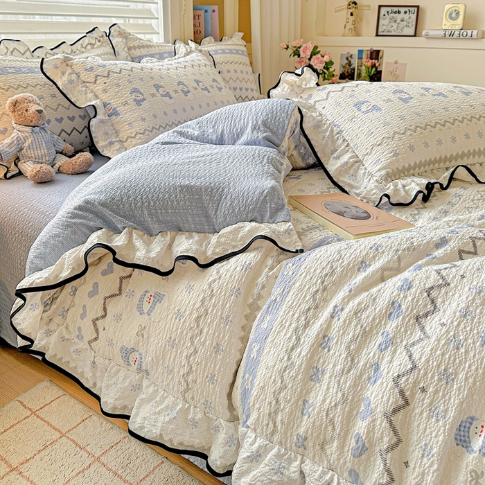 91家纺网 家纺一手货源 找家纺 芯贝儿 2026新品加厚法式泡芙棉水洗棉云感皱皱双层纱花边四件套 小雪人