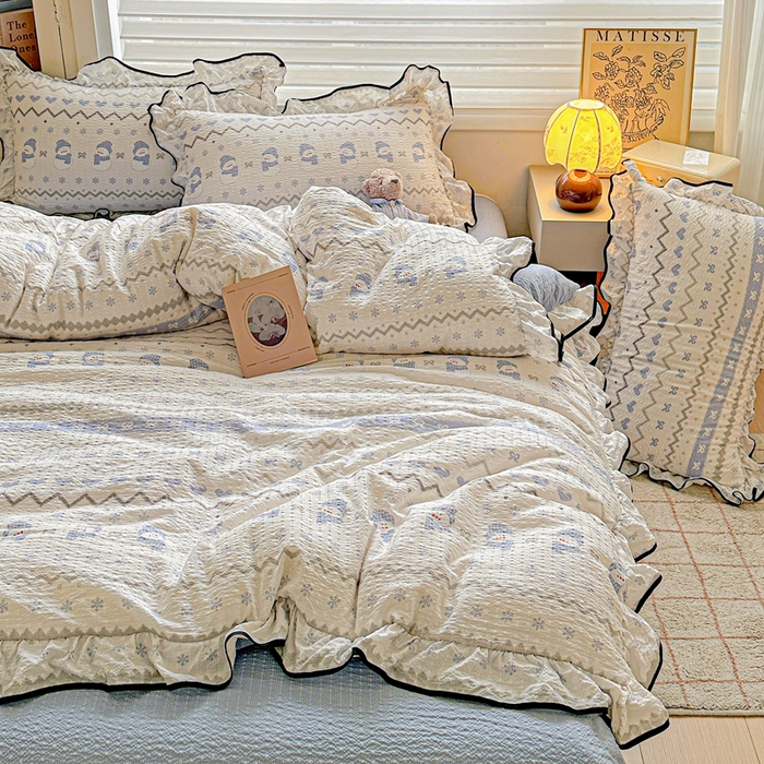 91家纺网 家纺一手货源 找家纺 芯贝儿 2026新品加厚法式泡芙棉水洗棉云感皱皱双层纱花边四件套 小雪人