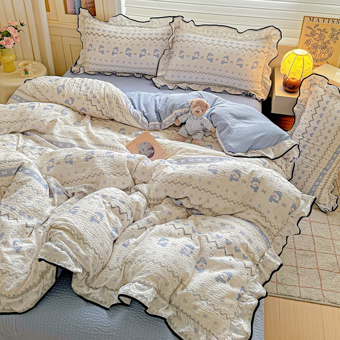 91家纺网 家纺一手货源 找家纺 芯贝儿 2026新品加厚法式泡芙棉水洗棉云感皱皱双层纱花边四件套 小雪人