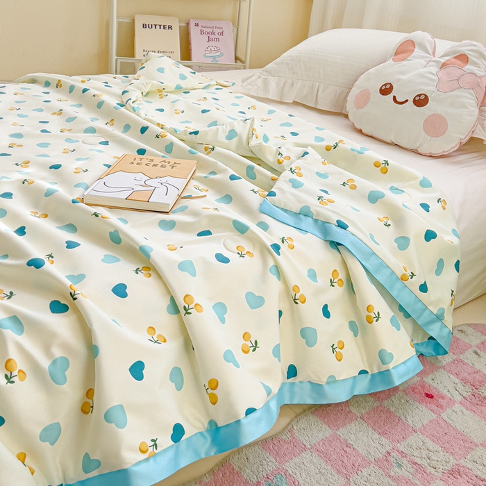 91家纺网 家纺一手货源 找家纺 十九色 2026新款液态硅胶奶嘴同源天丝棉飞边凉感夏被夏凉被空调被 小蓝心