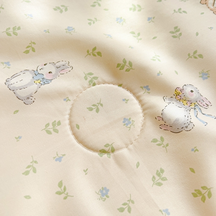 91家纺网 家纺一手货源 找家纺 十九色 2026新款液态硅胶奶嘴同源天丝棉飞边凉感夏被夏凉被空调被 小兔兔