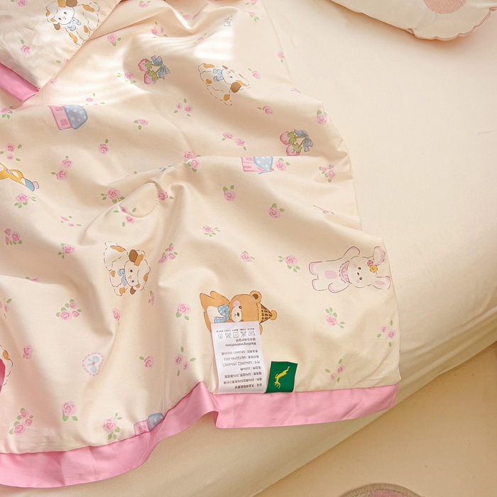 91家纺网 家纺一手货源 找家纺 十九色 2026新款液态硅胶奶嘴同源天丝棉飞边凉感夏被夏凉被空调被 田园趣事