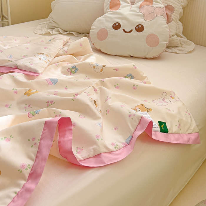 91家纺网 家纺一手货源 找家纺 十九色 2026新款液态硅胶奶嘴同源天丝棉飞边凉感夏被夏凉被空调被 田园趣事