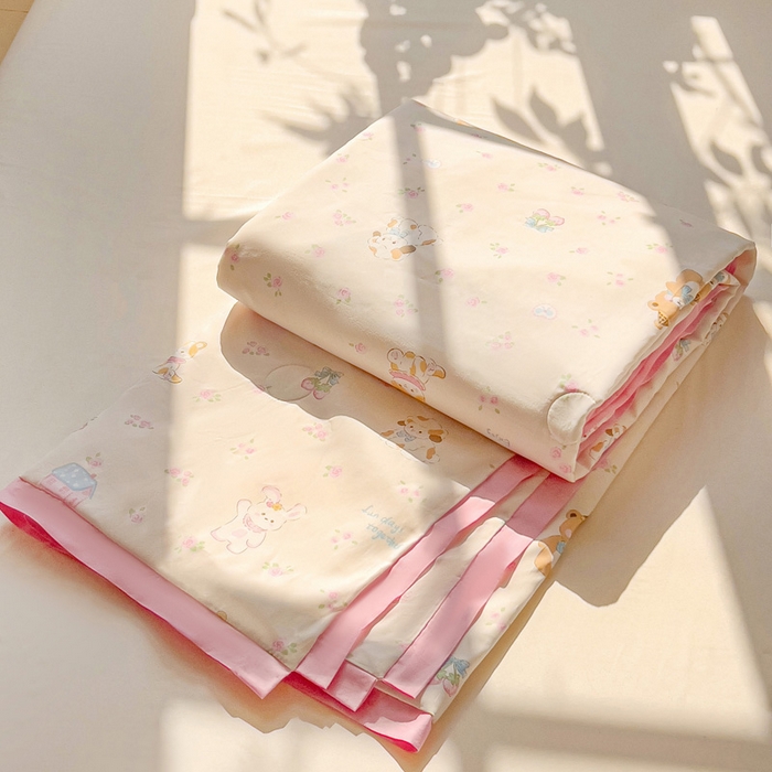 91家纺网 家纺一手货源 找家纺 十九色 2026新款液态硅胶奶嘴同源天丝棉飞边凉感夏被夏凉被空调被 田园趣事