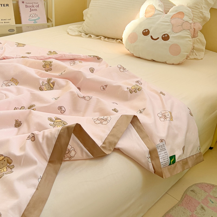 91家纺网 家纺一手货源 找家纺 十九色 2026新款液态硅胶奶嘴同源天丝棉飞边凉感夏被夏凉被空调被 小布偶