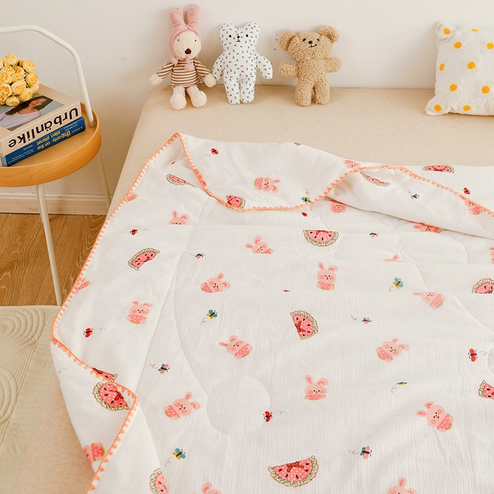 91家纺网 家纺一手货源 找家纺 十九色 2026新款婴儿纱皱布儿童贴身夏被被子被芯 吃西瓜