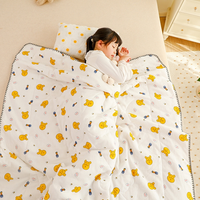 91家纺网 家纺一手货源 找家纺 十九色 2026新款婴儿纱皱布儿童贴身夏被被子被芯 呆萌熊