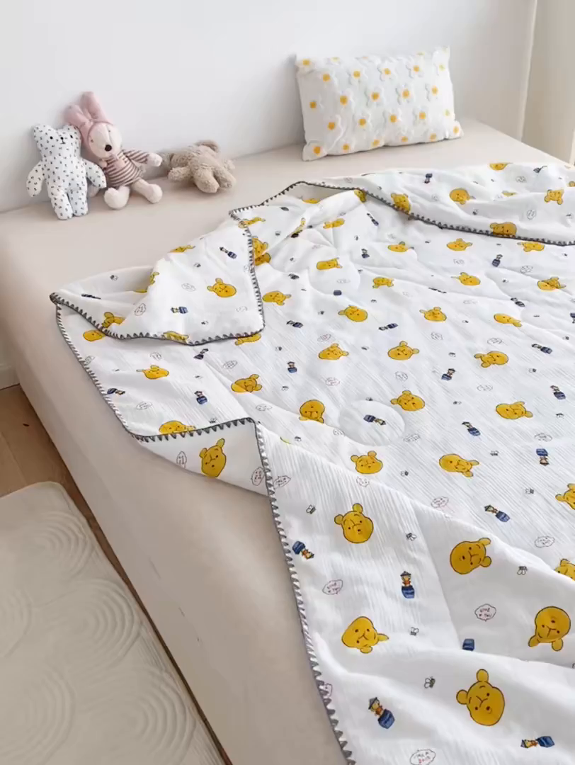 91家纺网 家纺一手货源 找家纺 十九色 2026新款婴儿纱皱布儿童贴身夏被被子被芯 呆萌熊