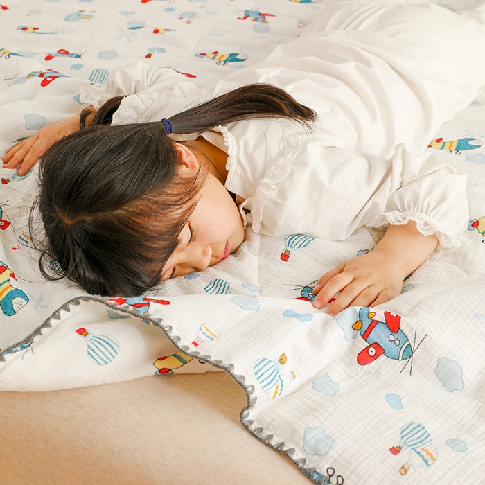 91家纺网 家纺一手货源 找家纺 十九色 2026新款婴儿纱皱布儿童贴身夏被被子被芯 滑翔机