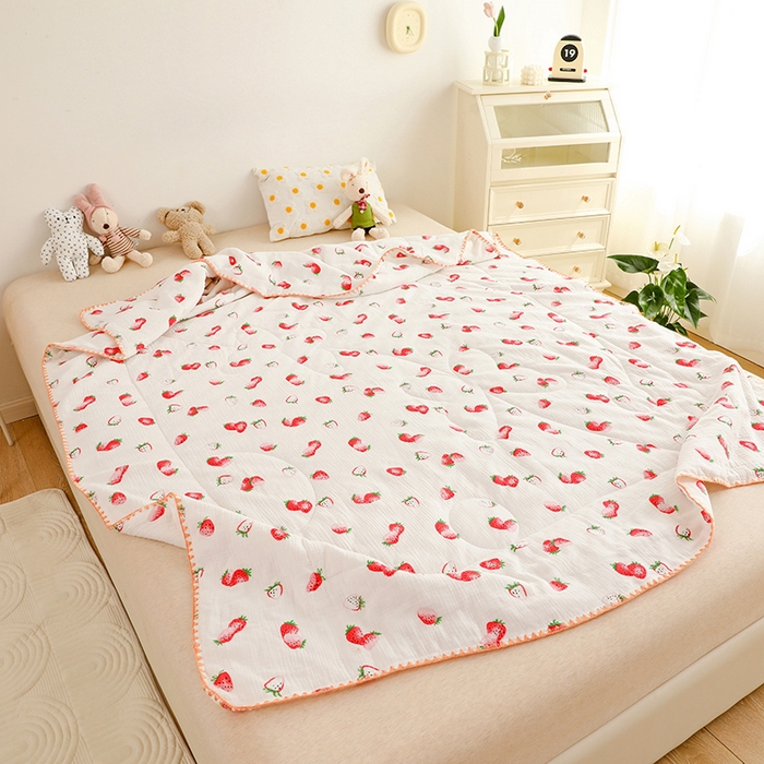 91家纺网 家纺一手货源 找家纺 十九色 2026新款婴儿纱皱布儿童贴身夏被被子被芯 甜心草莓