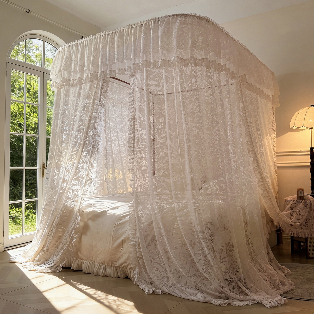 91家纺网 家纺一手货源 找家纺 （总）海虹蚊帐 2026新款2606款一体防尘顶月枝影镂空纱导轨蚊帐