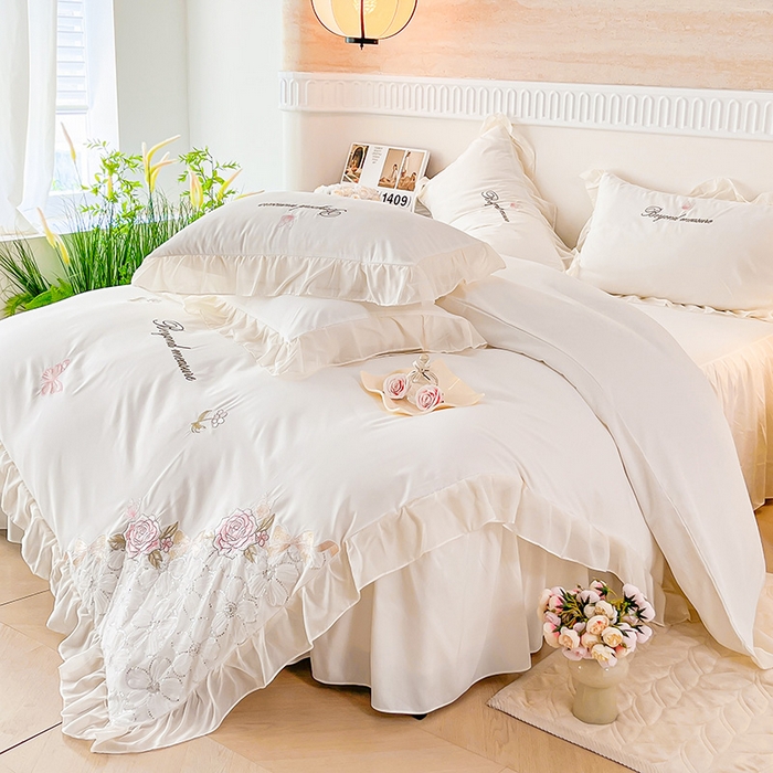 91家纺网 家纺一手货源 找家纺 富宁家纺 2026新款亲肤棉重工艺四件套-花芝舞 花芝舞-白