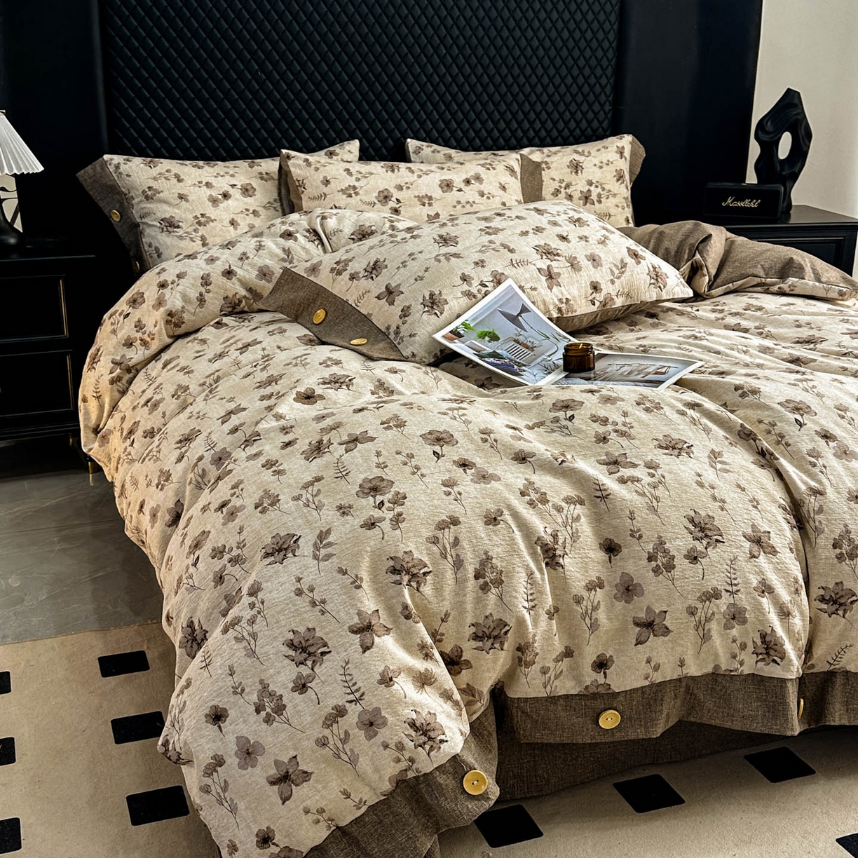 91家纺网 家纺一手货源 找家纺 晚爱家纺（原晚安家居） 2026新款加厚双层纱原麻纽扣款四件套 花溪棕