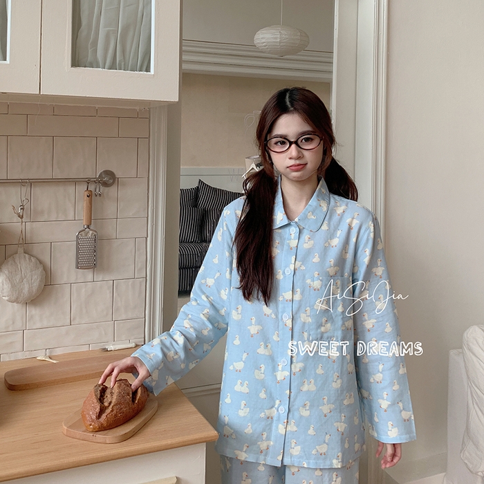 91家纺网 家纺一手货源 找家纺 爱思佳 2026新款全棉双层纱长袖长裤睡衣 蓝色大鹅