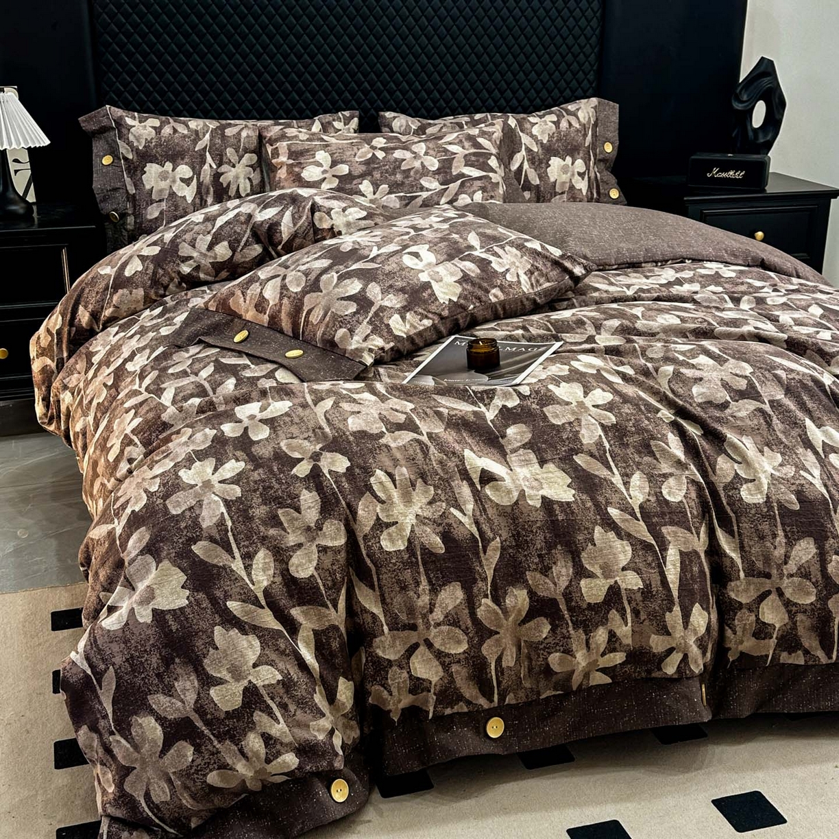 91家纺网 家纺一手货源 找家纺 晚爱家纺（原晚安家居） 2026新款加厚双层纱原麻纽扣款四件套 花影棕