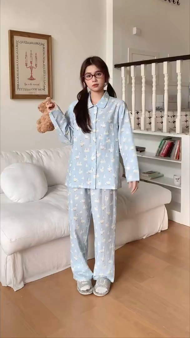 91家纺网 家纺一手货源 找家纺 爱思佳 2026新款全棉双层纱长袖长裤睡衣 蓝色大鹅