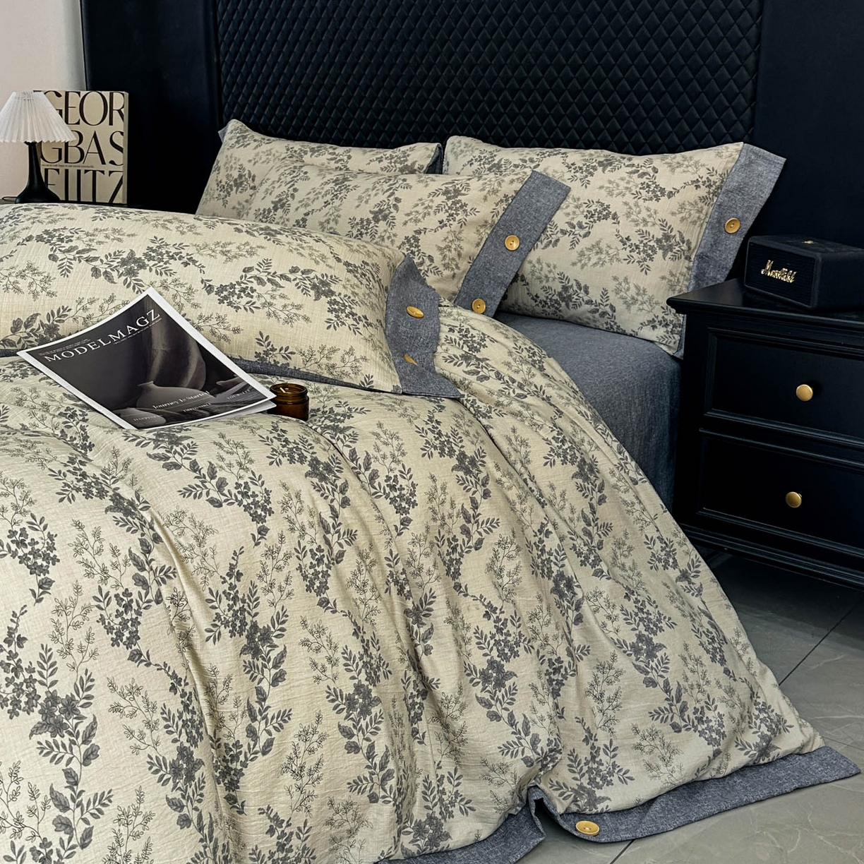 91家纺网 家纺一手货源 找家纺 晚爱家纺（原晚安家居） 2026新款加厚双层纱原麻纽扣款四件套 花语蓝