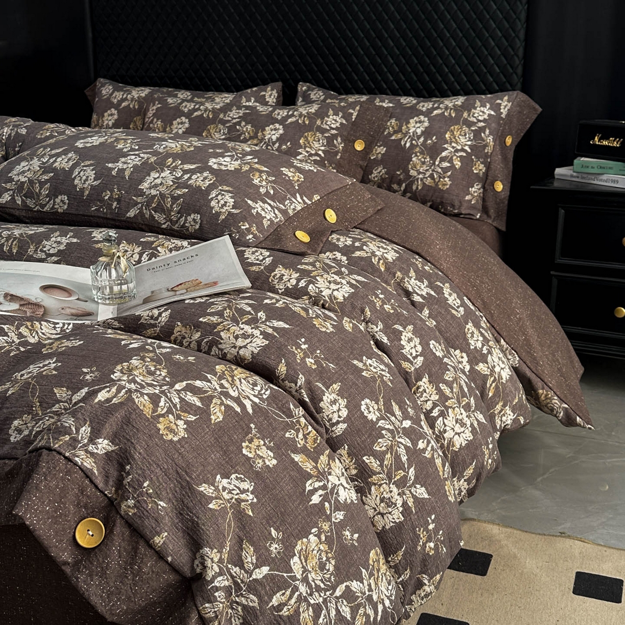 91家纺网 家纺一手货源 找家纺 晚爱家纺（原晚安家居） 2026新款加厚双层纱原麻纽扣款四件套 金枝蔓