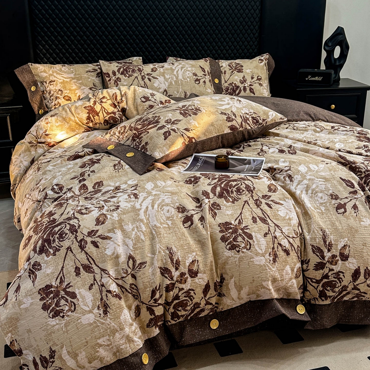 91家纺网 家纺一手货源 找家纺 晚爱家纺（原晚安家居） 2026新款加厚双层纱原麻纽扣款四件套 咖色枝叶