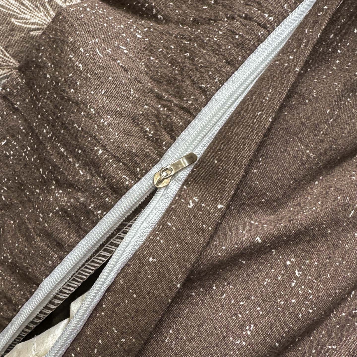 91家纺网 家纺一手货源 找家纺 晚爱家纺（原晚安家居） 2026新款加厚双层纱原麻纽扣款四件套 叶影