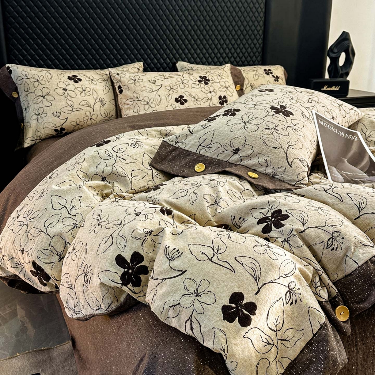 91家纺网 家纺一手货源 找家纺 晚爱家纺（原晚安家居） 2026新款加厚双层纱原麻纽扣款四件套 约定咖