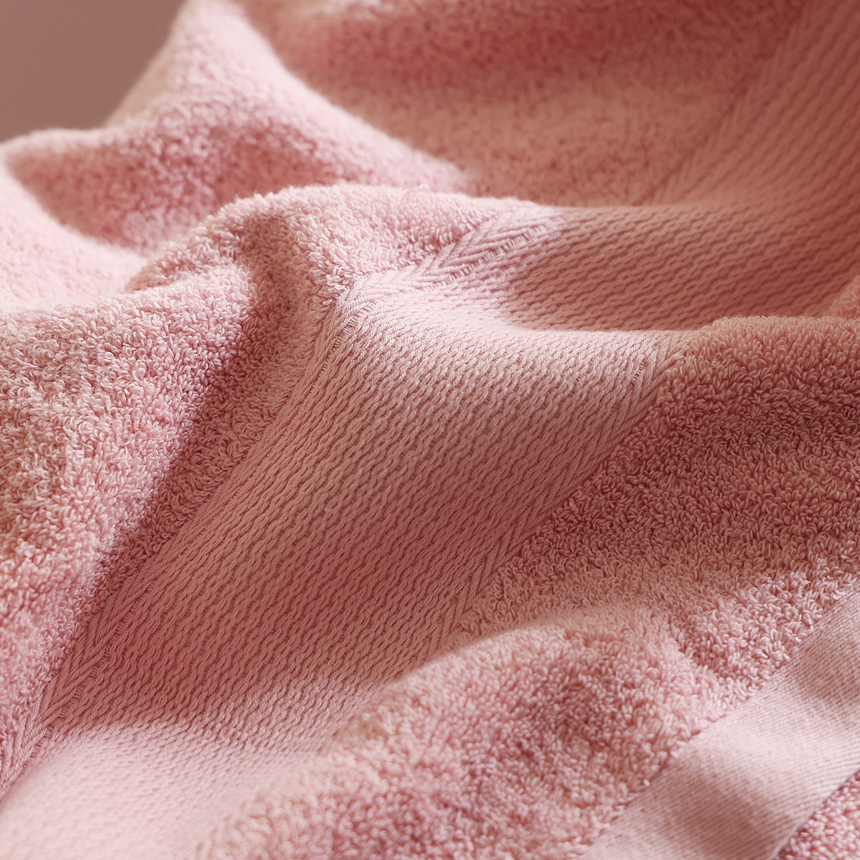 91家纺网 家纺一手货源 找家纺 （总）朴尔家纺-毛巾被 2026新款纯色全棉缎档加大加厚浴巾-晨雾