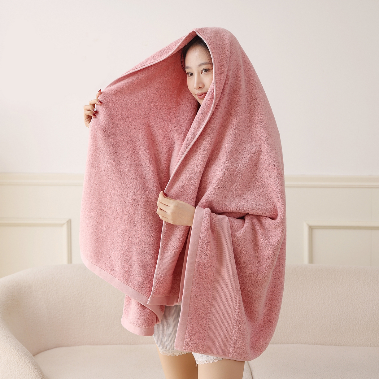 91家纺网 家纺一手货源 找家纺 朴尔家纺-毛巾被 2026新款纯色全棉缎档加大加厚浴巾-晨雾 迷香粉 90x180cm/条