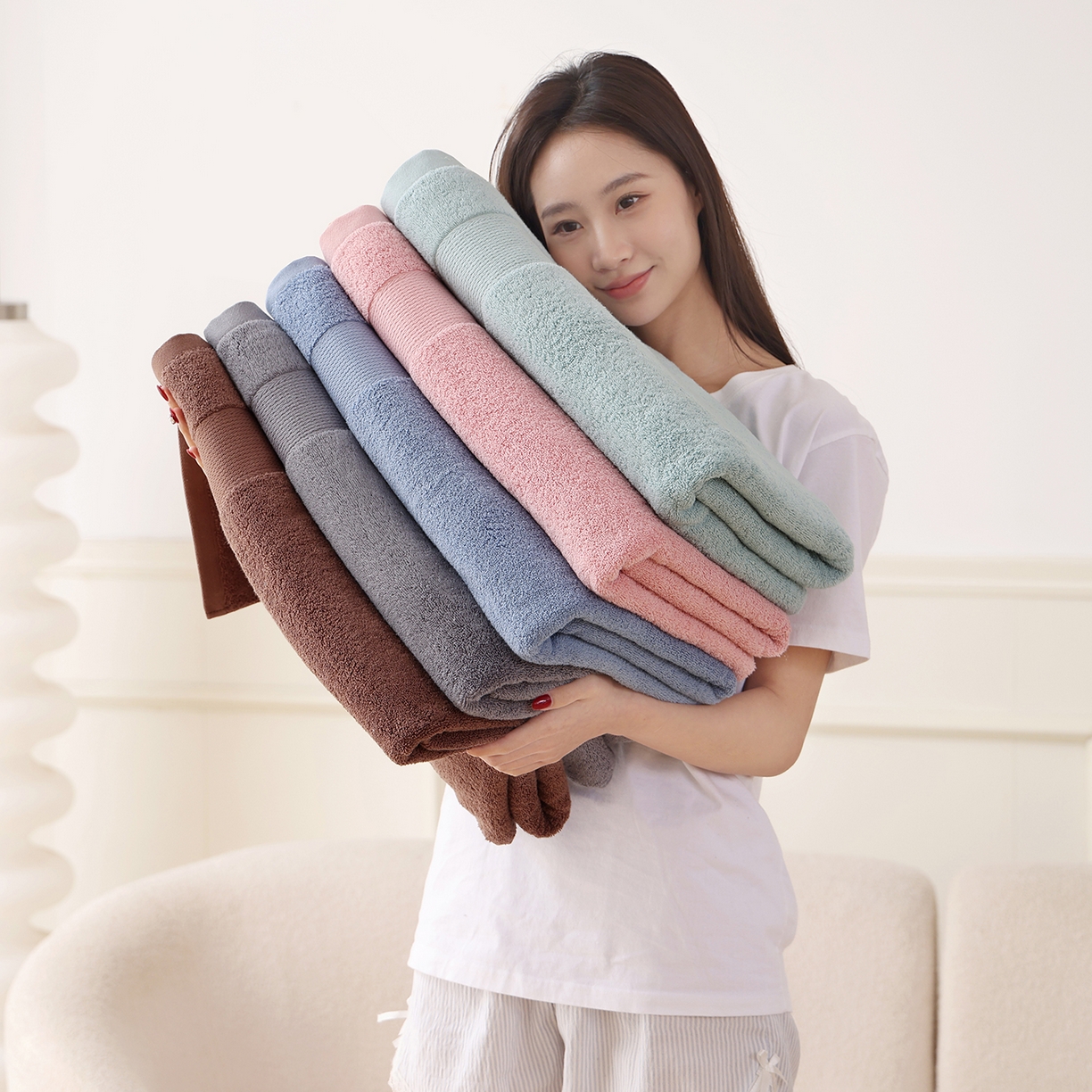 91家纺网 家纺一手货源 找家纺 朴尔家纺-毛巾被 2026新款纯色全棉缎档加大加厚浴巾-晨雾 组合图（仅供展示不可下单） 90x180cm/条