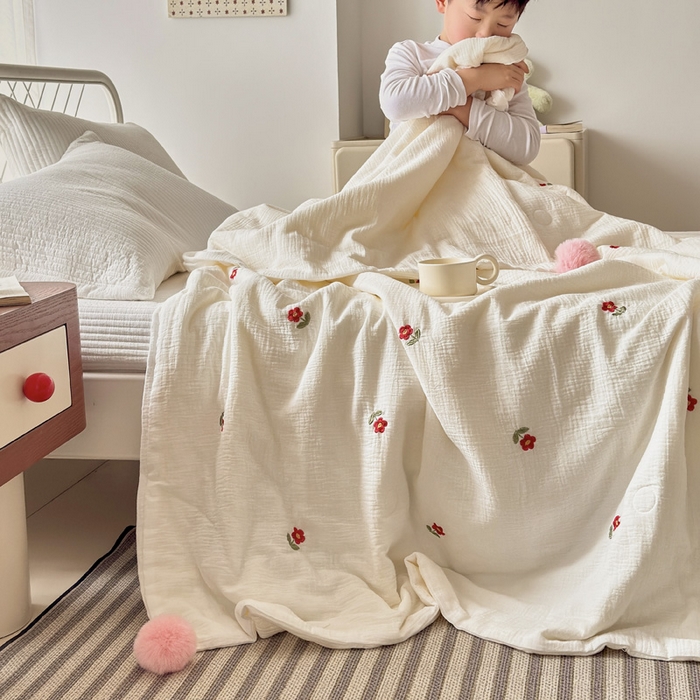 91家纺网 家纺一手货源 找家纺 木楌家居 2026新款全棉皱皱纱儿童款夏被床盖四件套 花花造梦